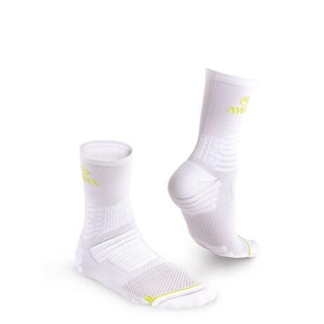Κάλτσες Αθλητικές Performance Λευκές AMILA